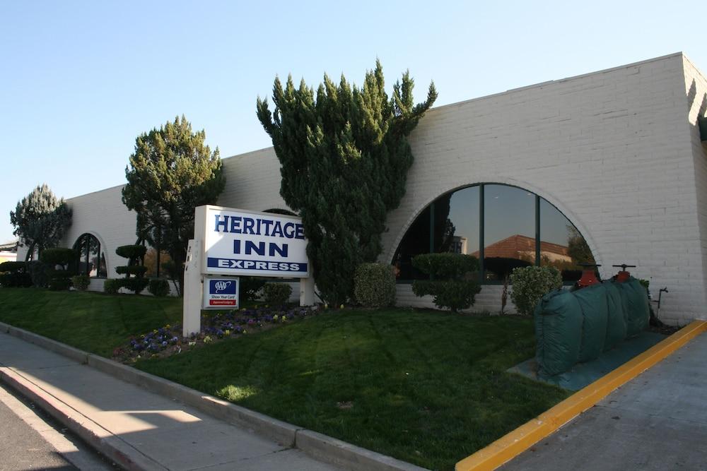 Heritage Inn Express Roseville Exterior foto